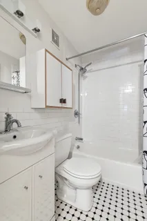 $2,095,000 | 90 Pioneer Street | Red Hook