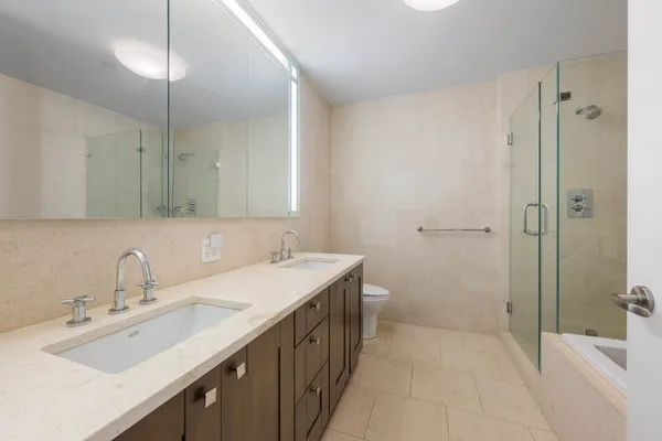 $840,000 | 640 West 237th Street, Unit 6D | Riverdale