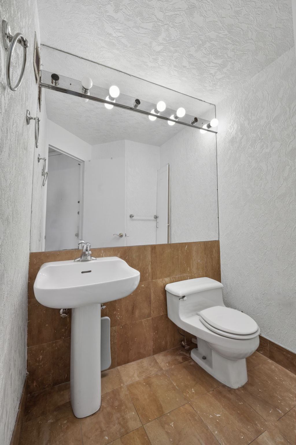 250 West 90th Street, Unit 7H Manhattan, NY 10024 - Photo 11 of 19