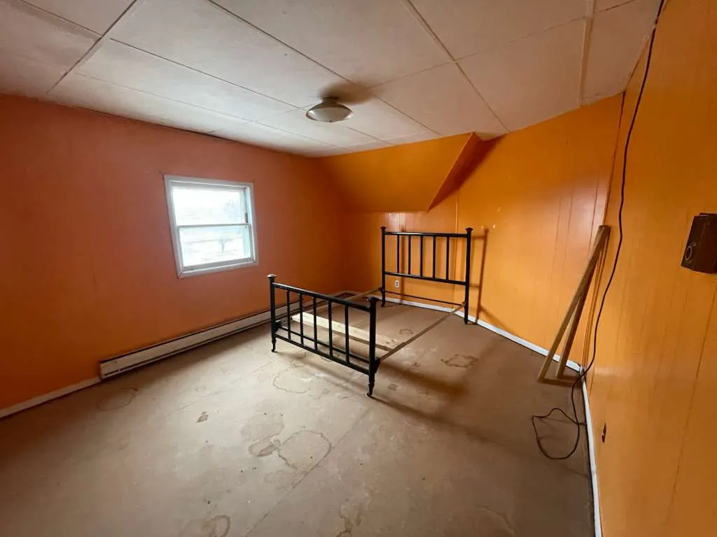 $60,000 | 203 East Washington Street, Avon, IL 61415