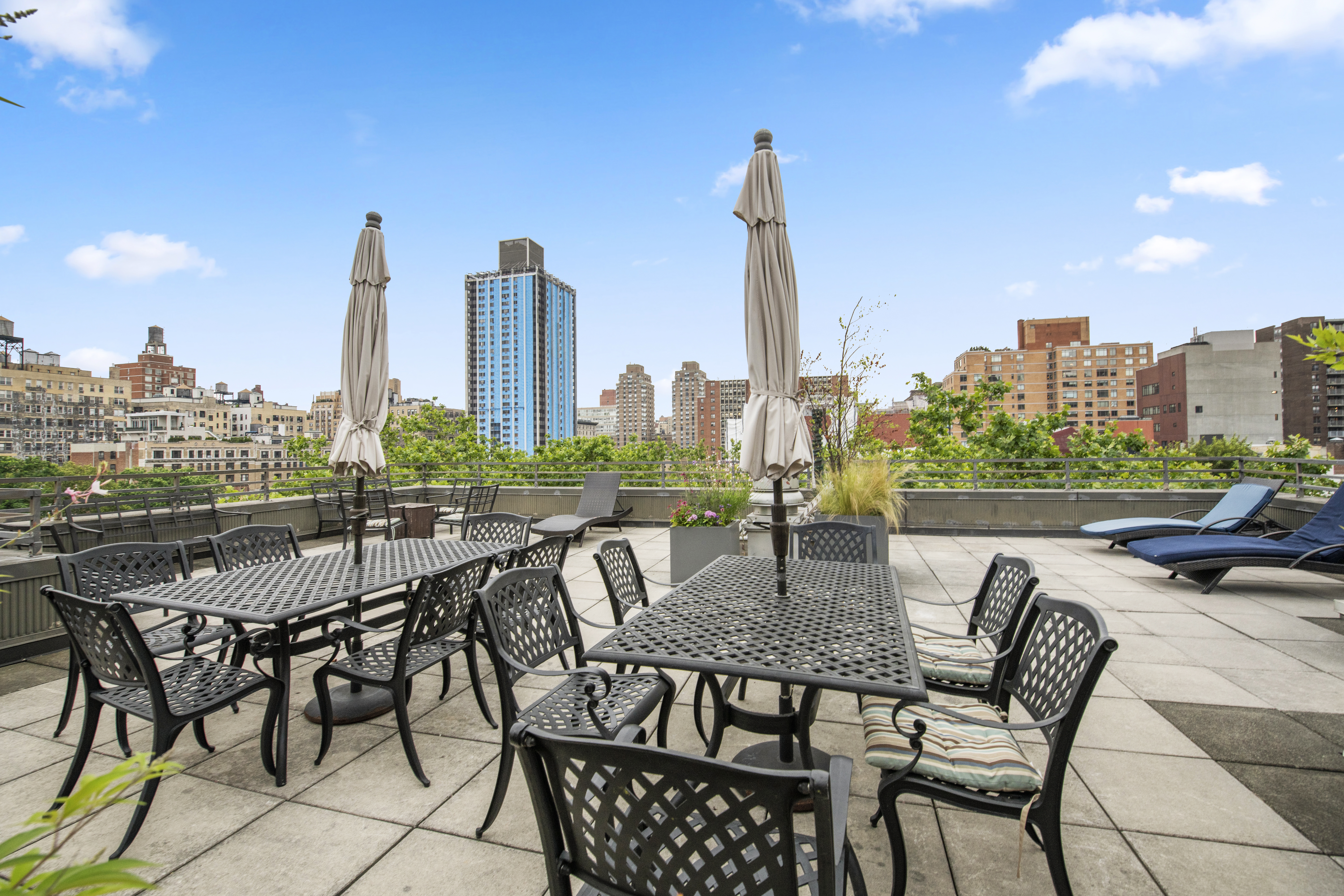 100 West 89th Street, Unit 3E Manhattan, NY 10024 - Photo 11 of 19 a view of a terrace with furniture