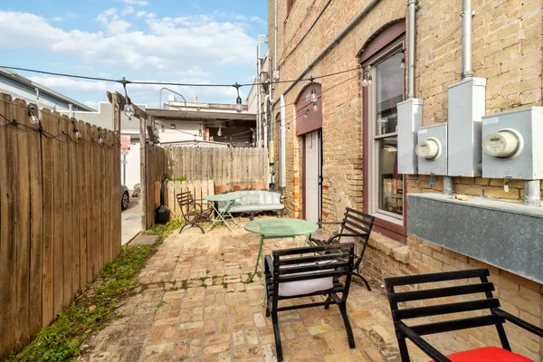 $1,095,000 | 709 Chestnut Street, Bastrop, TX 78602