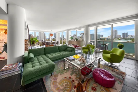 $2,500,000 | 900 Bay Drive, Unit 702/704, Miami Beach, FL 33141