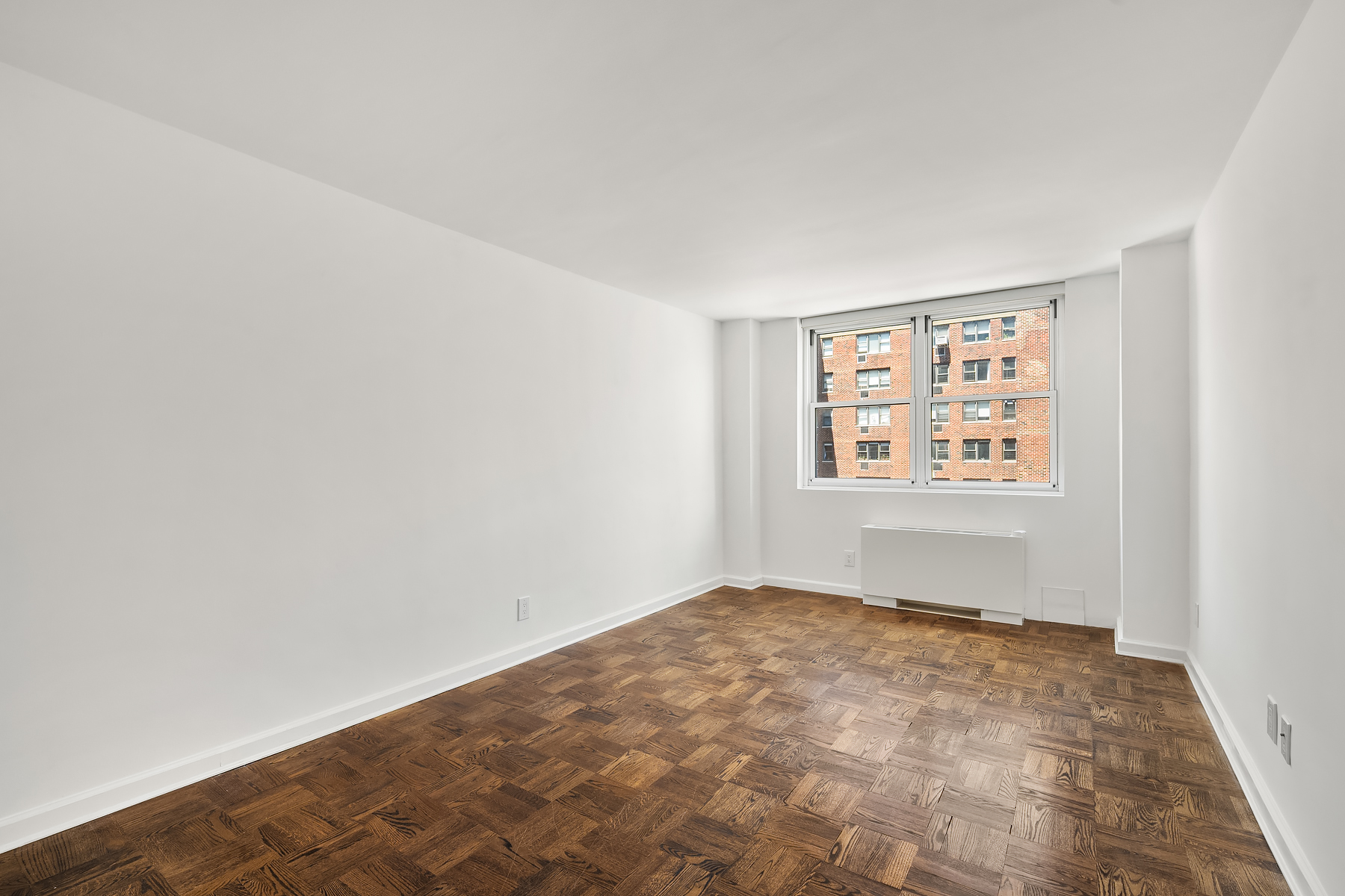 501 East 79th Street, Unit 11E Manhattan, NY 10075 - Photo 8 of 17 Gallery Image 8