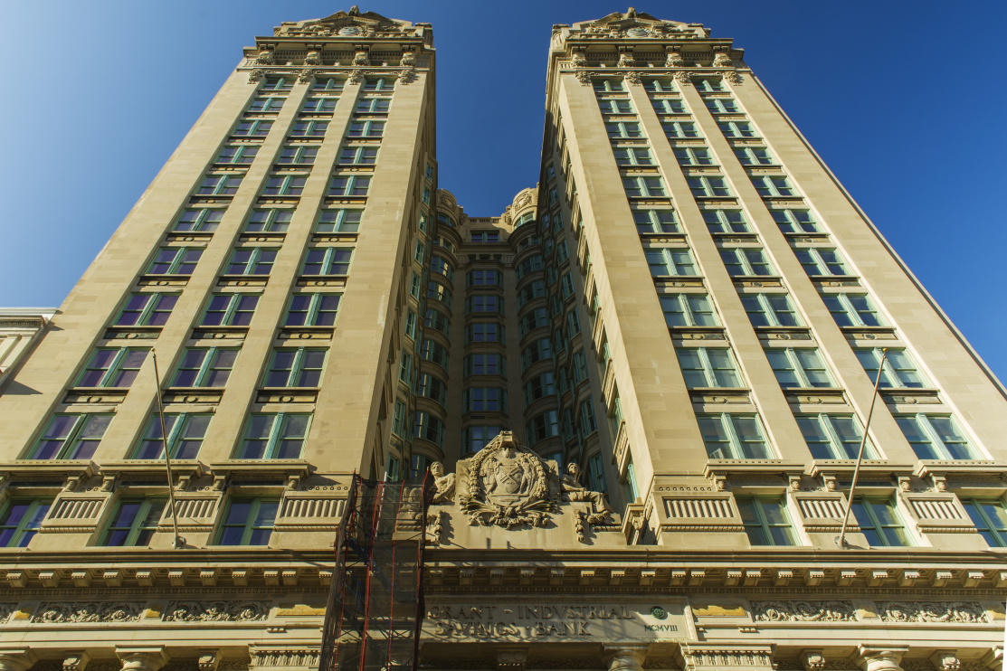 49 Chambers Street, Unit 17H Manhattan, NY 10007 - Photo 24 of 25 front view of a building