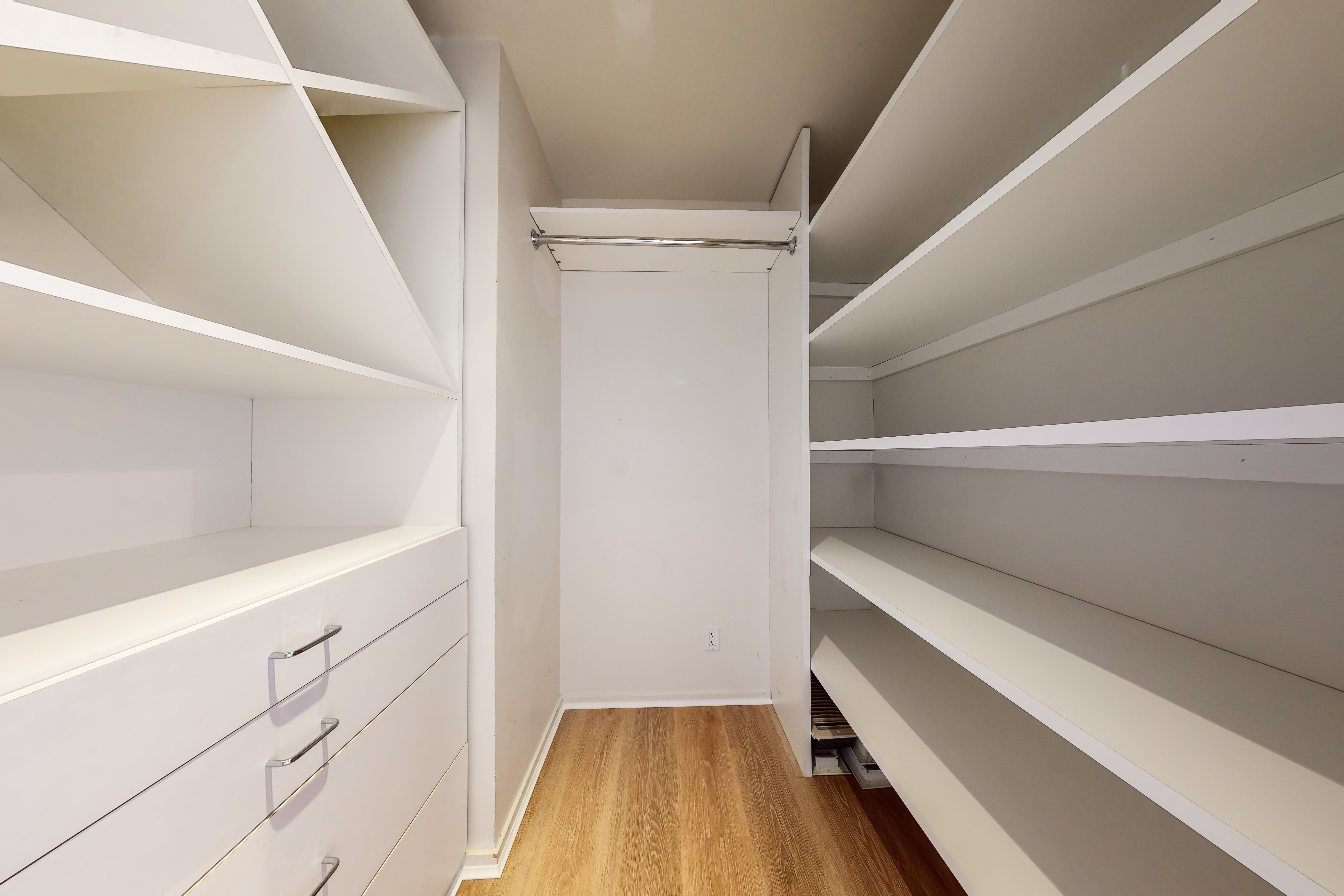 90 Franklin Street, Unit 5S Manhattan, NY 10013 - Photo 13 of 14