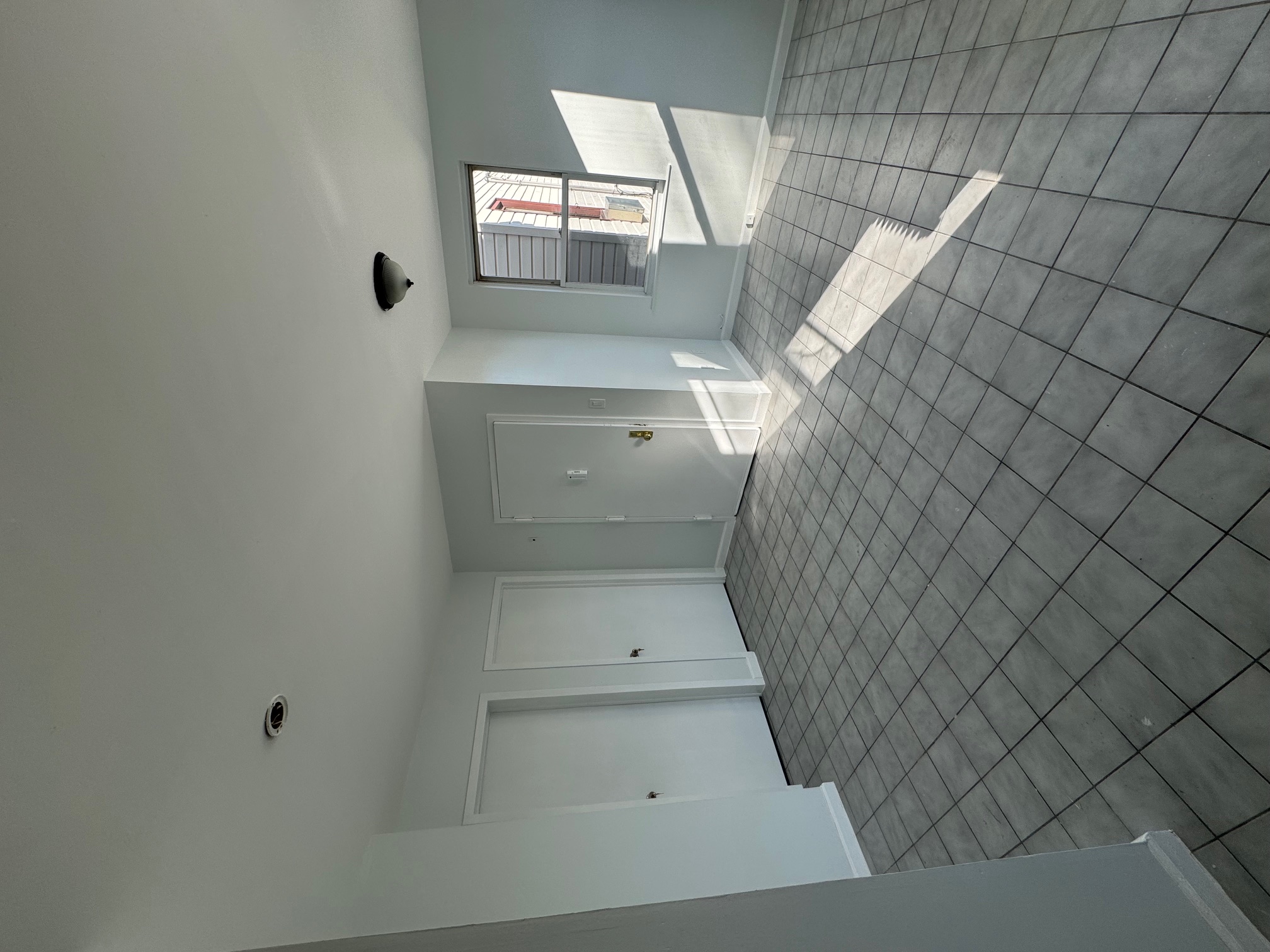 89-16 102nd Road, Unit 2 Queens, NY 11416 - Photo 5 of 13 a view of empty room