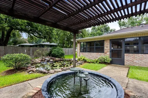$249,000 | 814 Avenue East, Port Allen, LA 70767