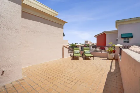 $575,000 | 1033 Northeast 17th Way, Unit 1201, Fort Lauderdale, FL 33304