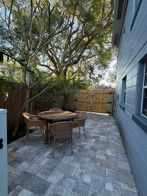 $900,000 | 1201 Highland Street North, St. Petersburg, FL 33701