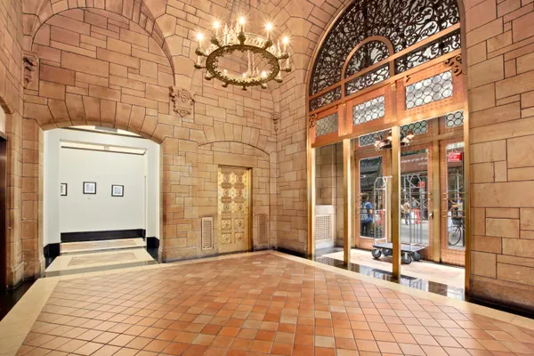 $3,200 | 4 Lexington Avenue, Unit 4F | Gramercy