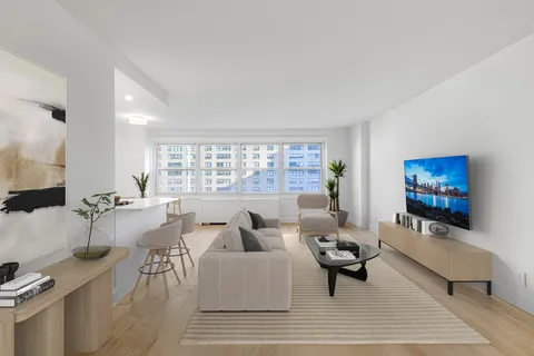 $975,000 | 150 West End Avenue, Unit 16H | Upper West Side