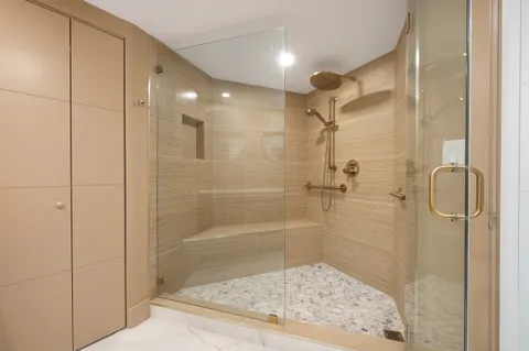 $1,275,000 | 100 Southeast 5th Avenue, Unit 304, Boca Raton, FL 33432