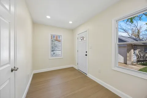 $260,000 | 1051 Springfield Road, Darby, PA 19023