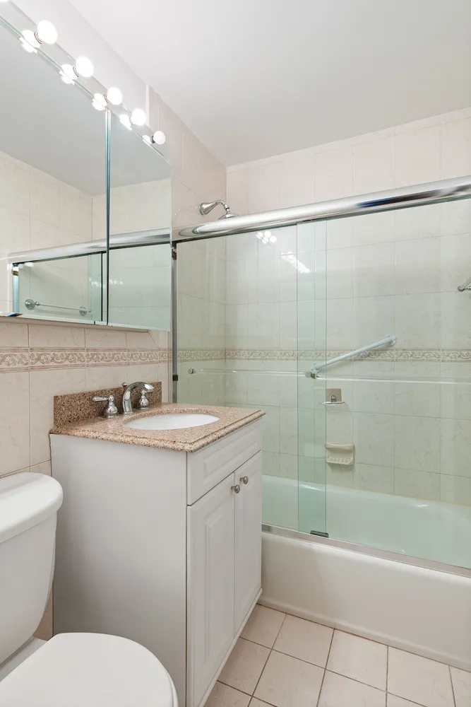 $1,150,000 | 301 East 22nd Street, Unit 4CD | Gramercy