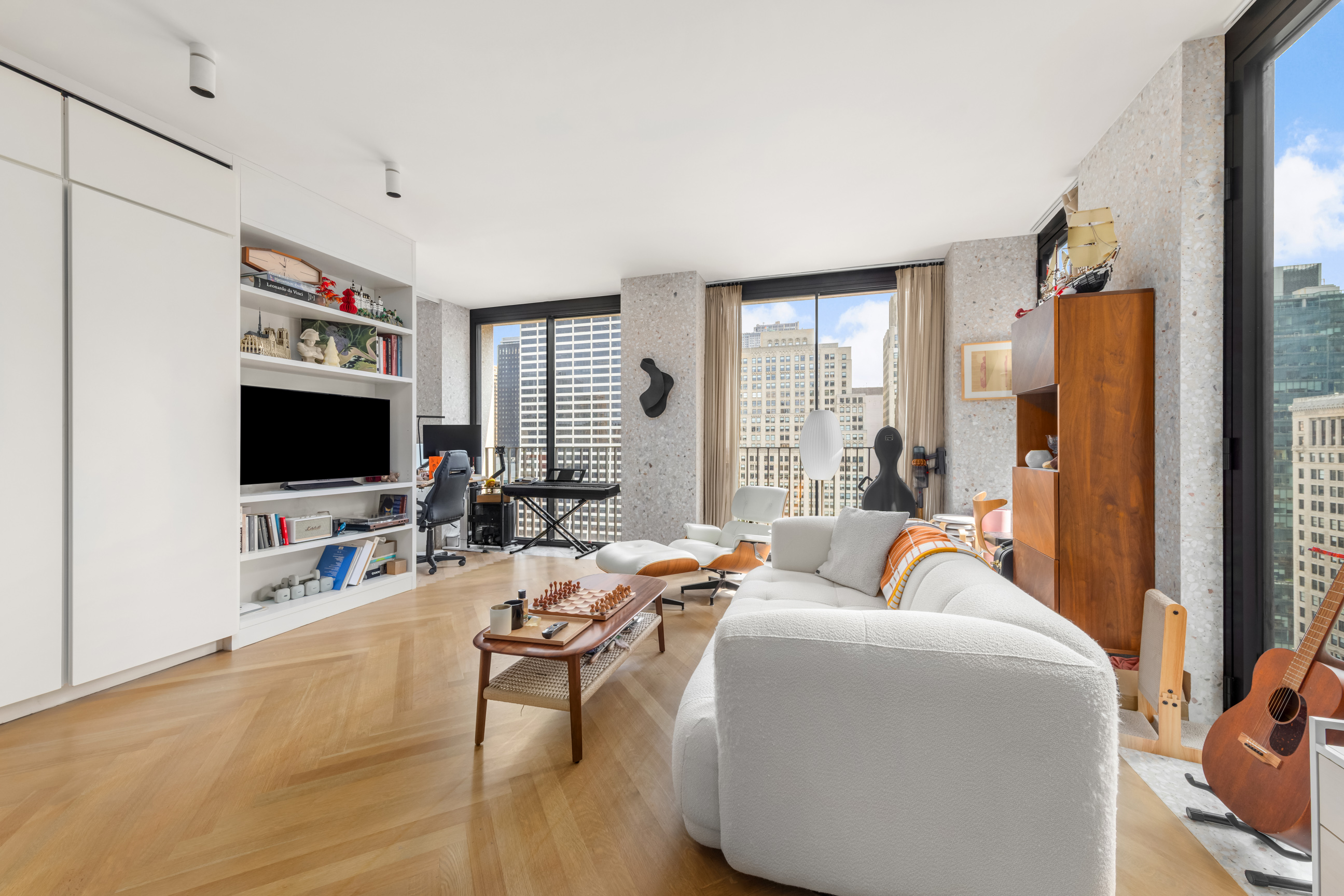 16 West 40th Street, Unit 22B Manhattan, NY 10018 - Photo 2 of 7 Gallery Image 2
