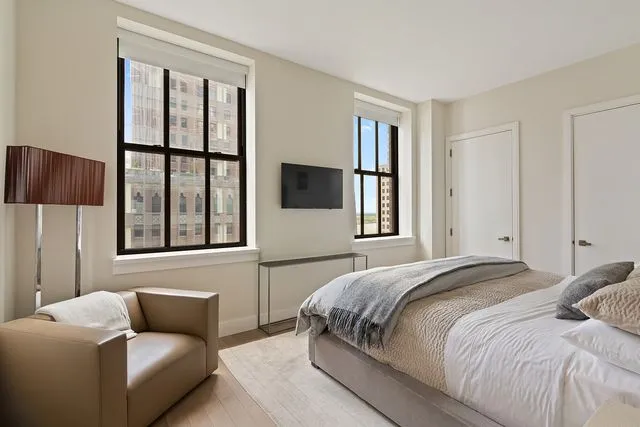 $3,950,000 | 100 Barclay Street, Unit 17L | TriBeCa