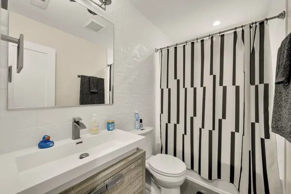 $635,000 | 14 T Street Northeast, Unit 1, Washington, DC 20002