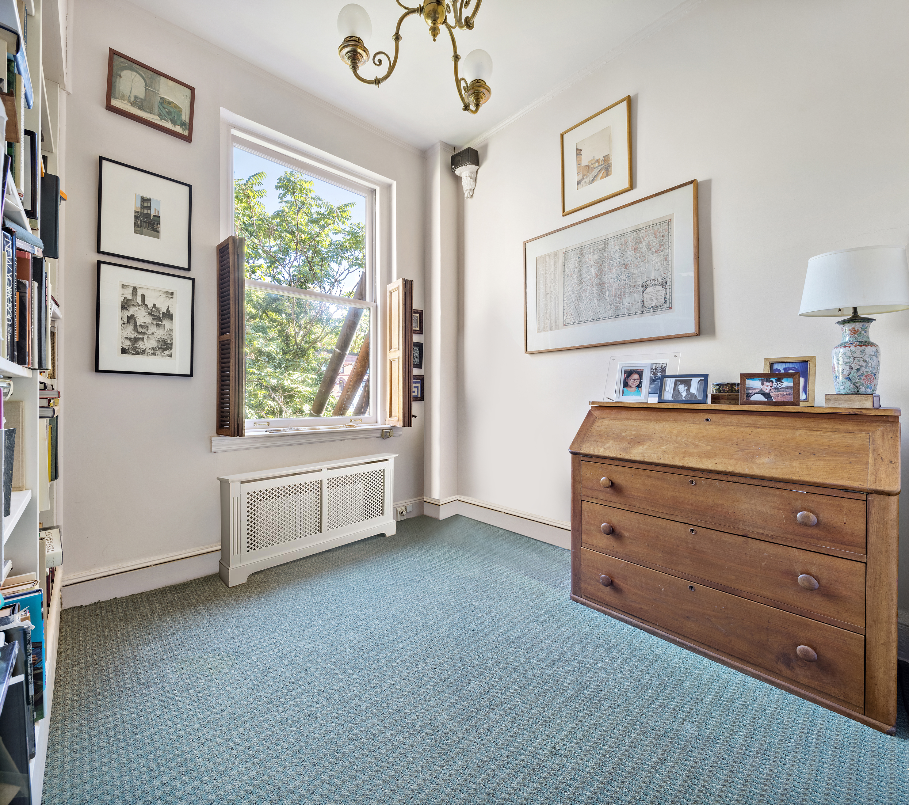 29 West 10th Street, Unit 5 Manhattan, NY 10011 - Photo 5 of 10