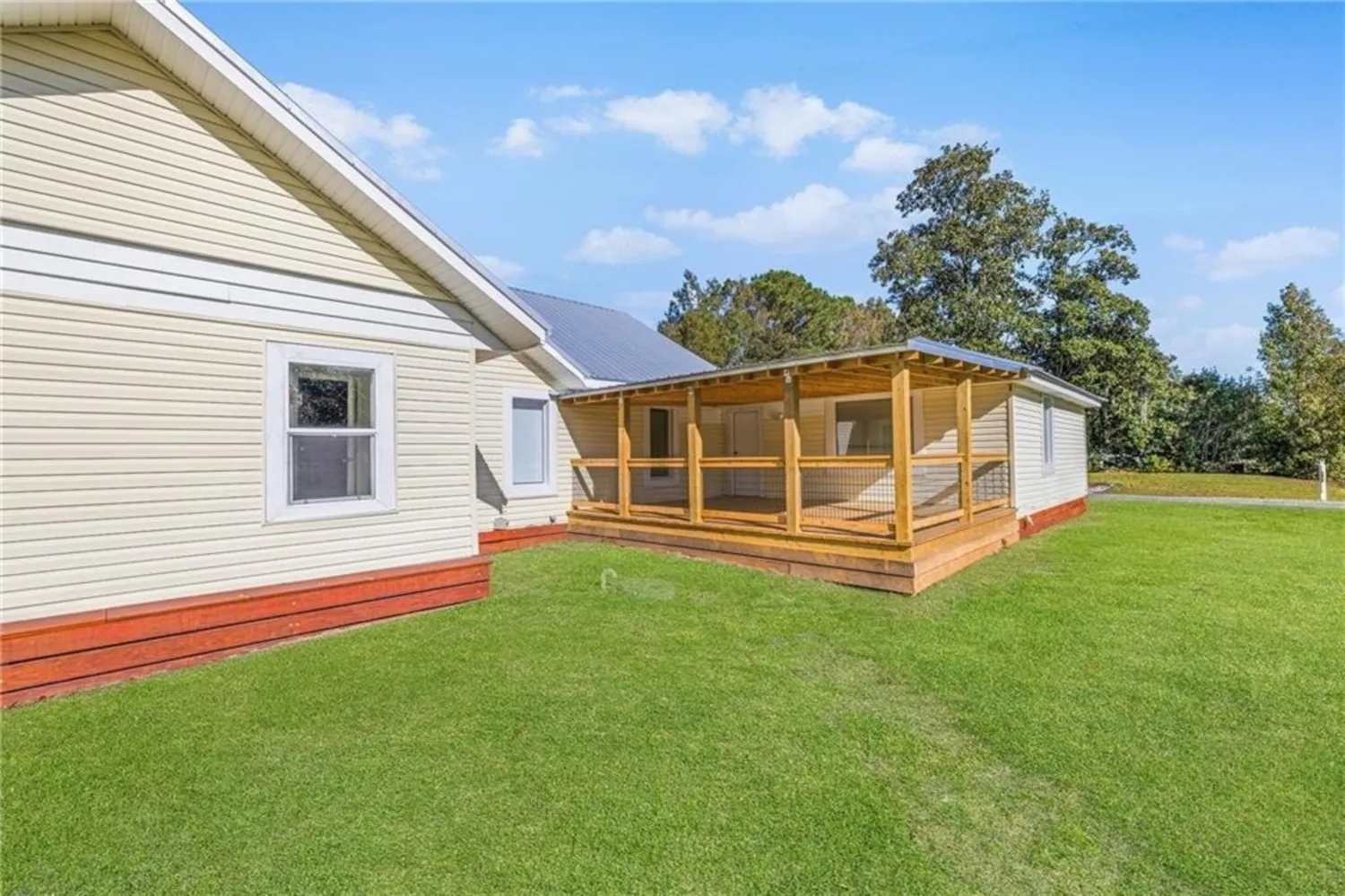 $4,268 | 406 Highway 80, Unit A, Bloomingdale, GA 31302