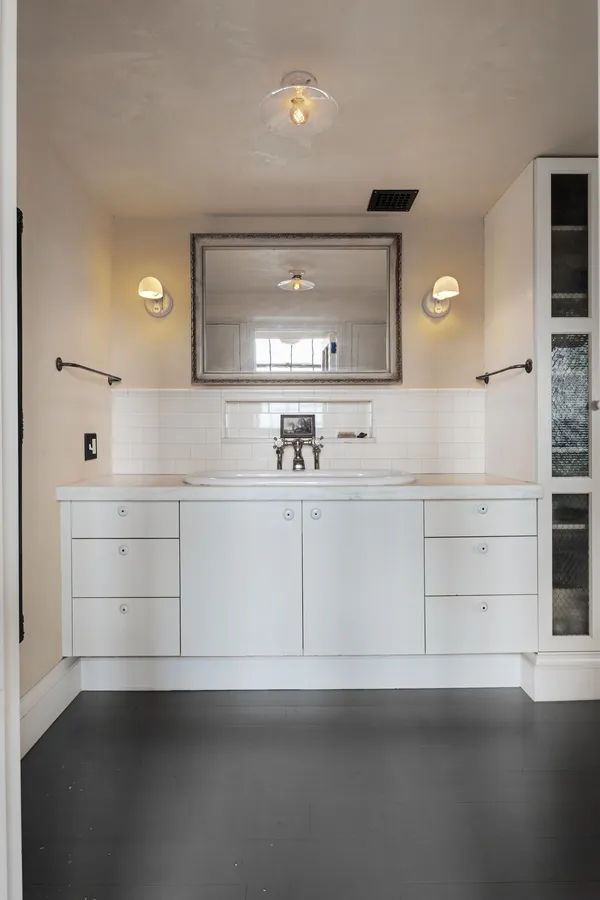 a view of a closet area