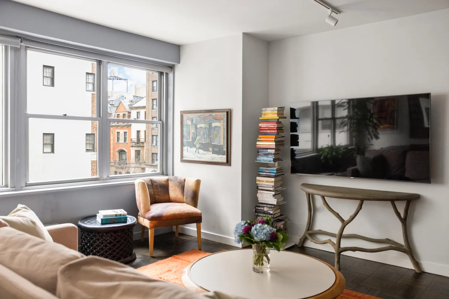 $1,095,000 | 15 West 72nd Street, Unit 5B | Upper West Side