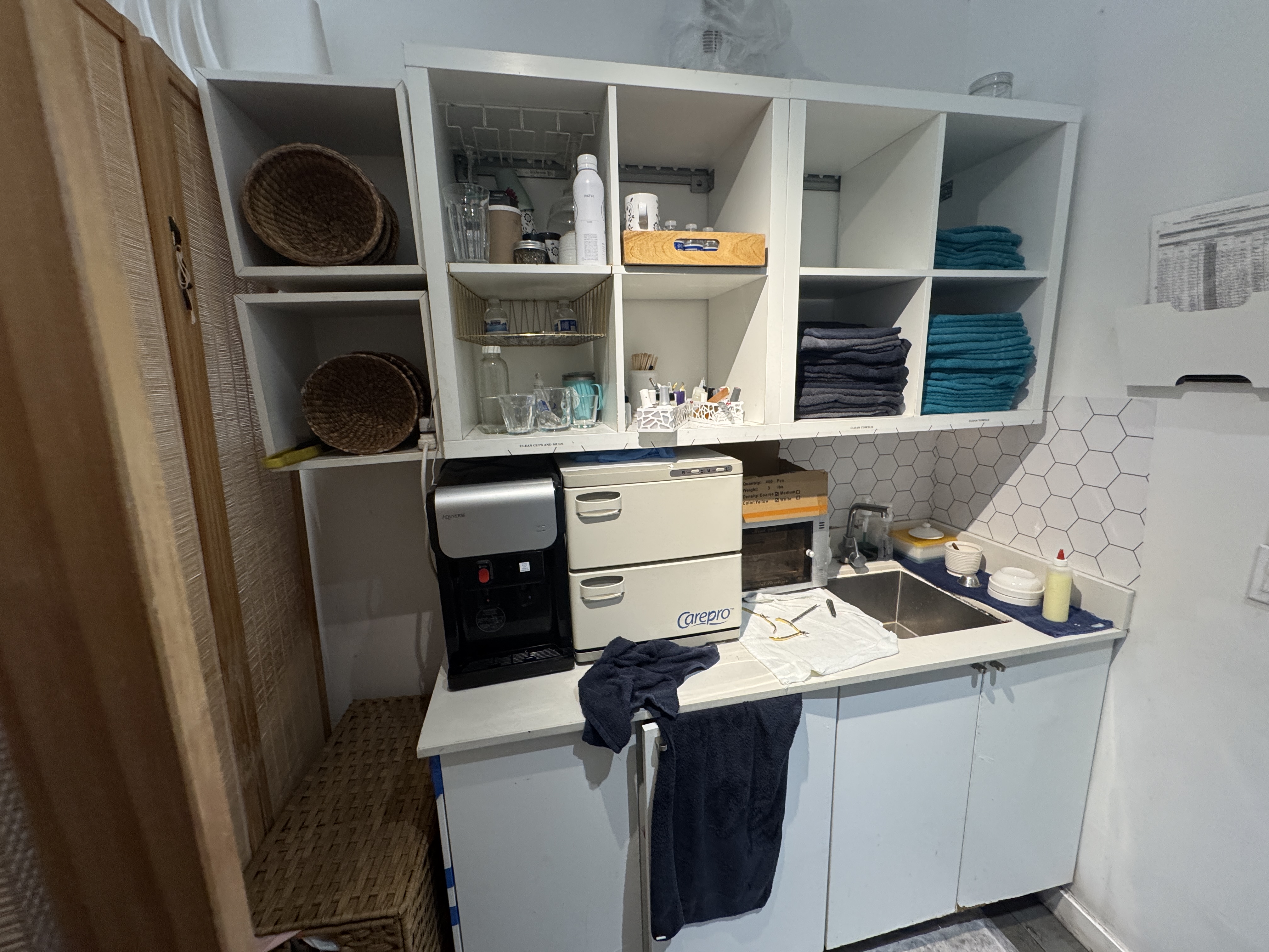 211 Steiner Street San Francisco, CA 94117 - Photo 14 of 15 a room with storage and utility