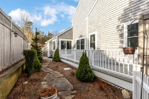 $724,900 | 16 Butten Mews, Plymouth, MA 02360