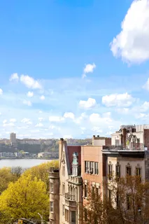 $2,349,000 | 320 West 76th Street, Unit 7DE | Upper West Side