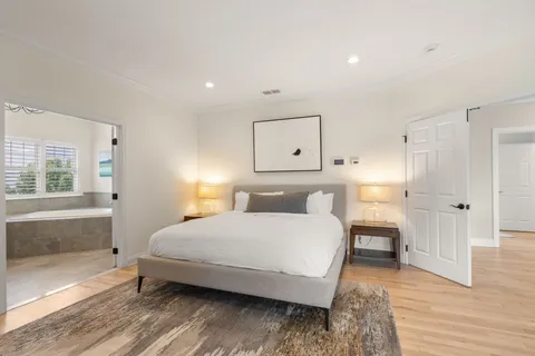 $2,650,000 | 17 Walnut Hill Lane, Cohasset, MA 02025