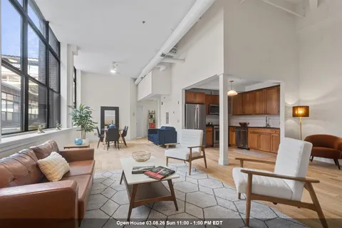 $725,000 | 300 Communipaw Avenue, Unit 154, Jersey City, NJ 07304