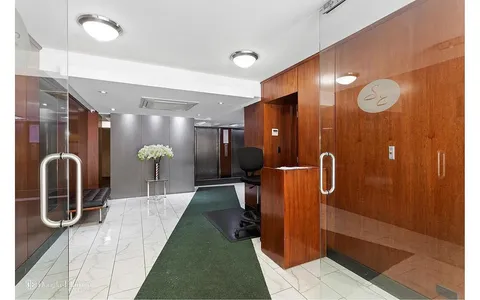 $749,000 | 335 East 51st Street, Unit 9D | Midtown East