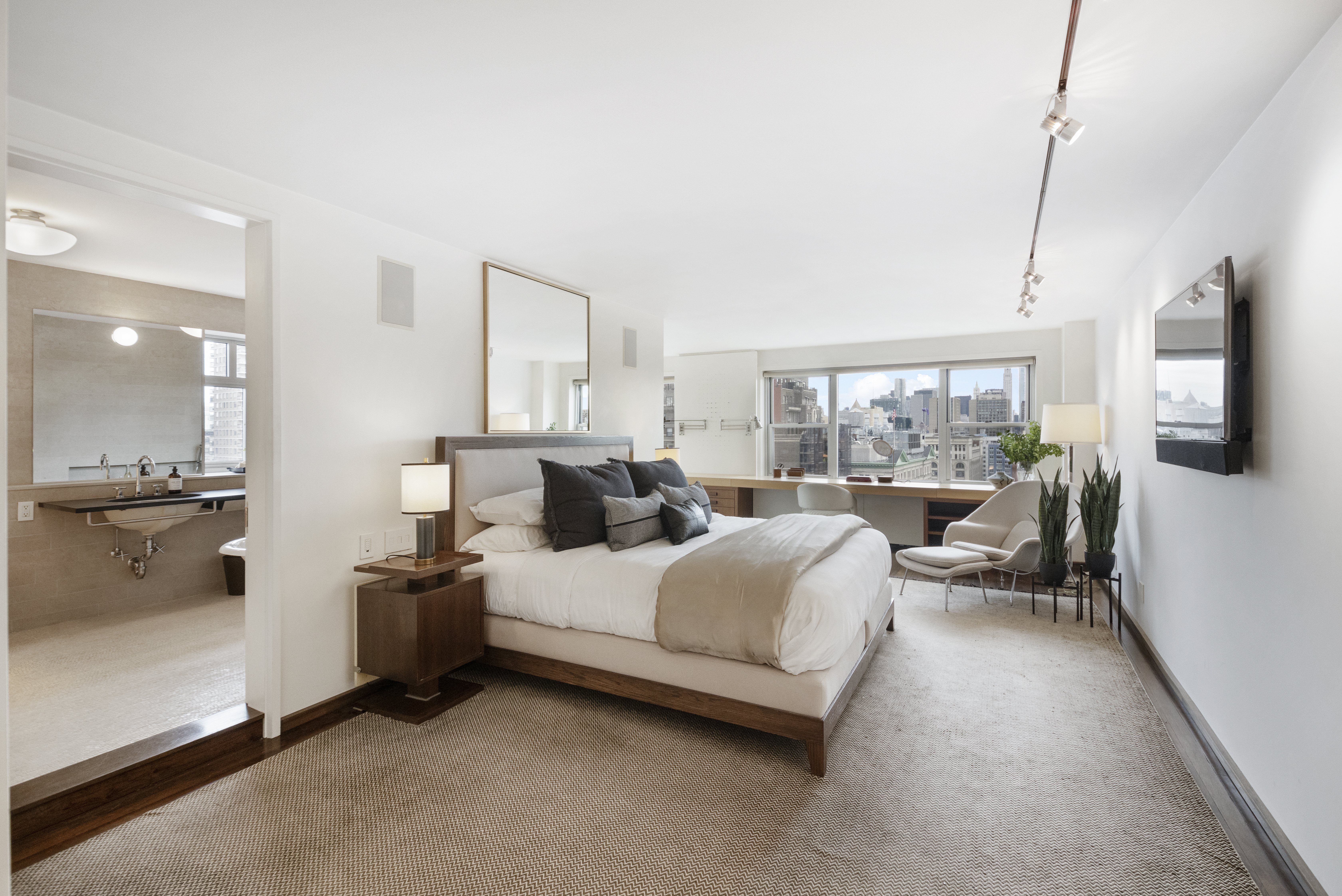 20 East 9th Street, Unit 21D Manhattan, NY 10003 - Photo 9 of 30