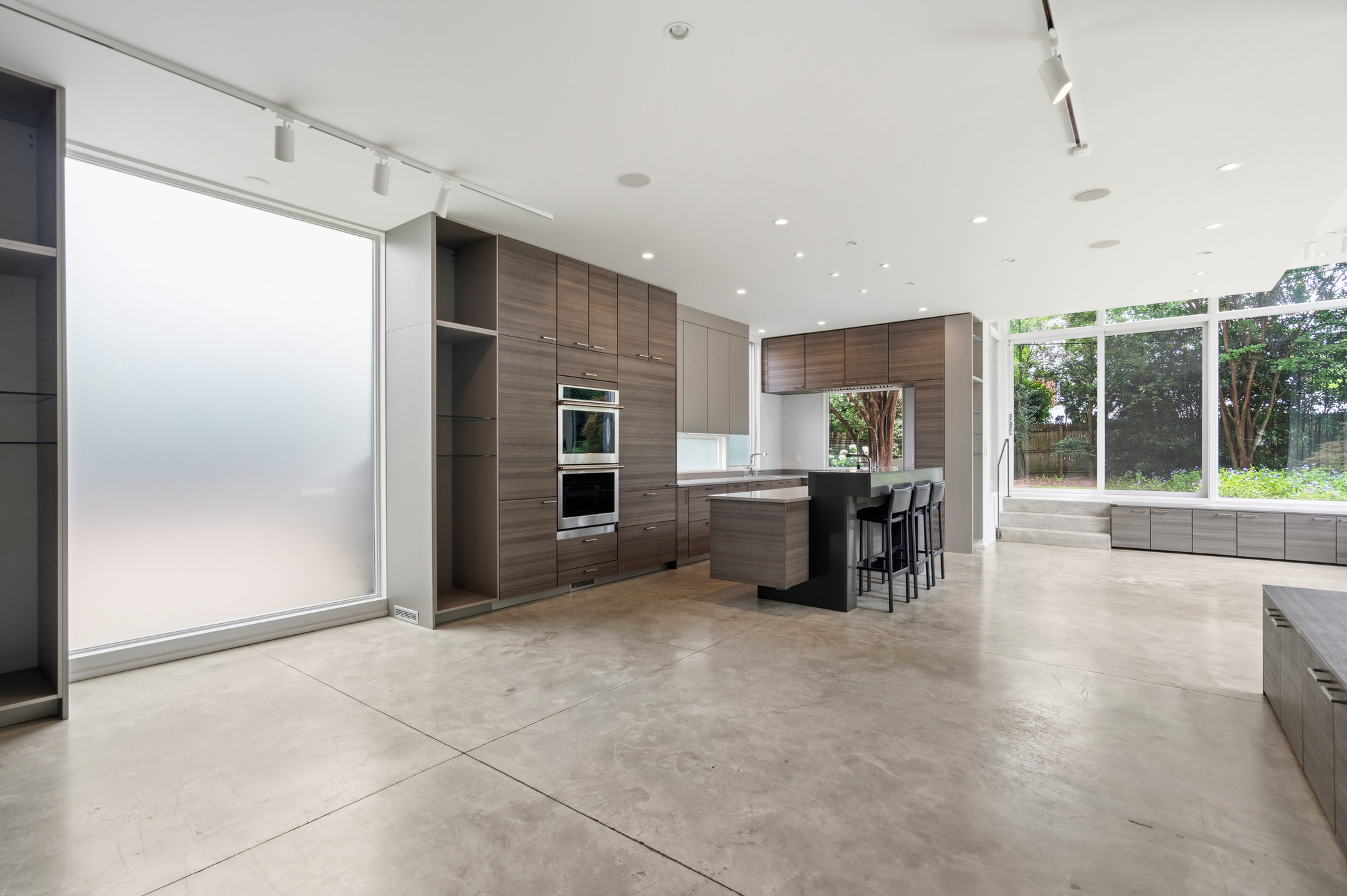 5515 Center Street Chevy Chase, MD 20815 - Photo 37 of 85
