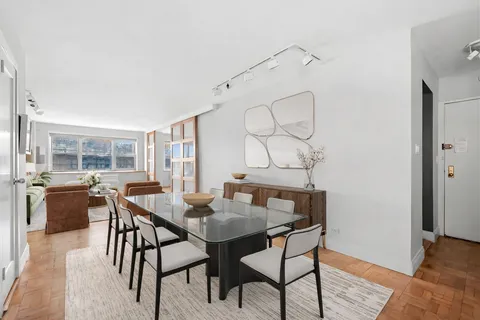 $2,495,000 | 14 Horatio Street, Unit 15CD | West Village