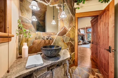 $3,395,000 | 8401 Jake Teeter Drive, Truckee, CA 96161