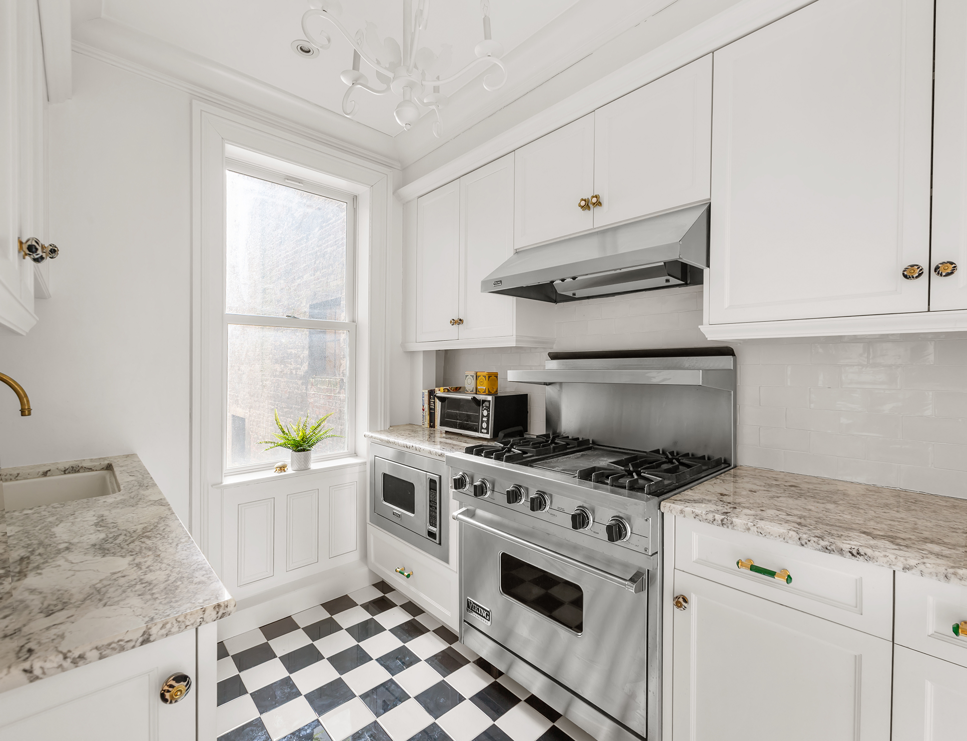 237 West 11th Street, Unit 3AC Manhattan, NY 10014 - Photo 12 of 17