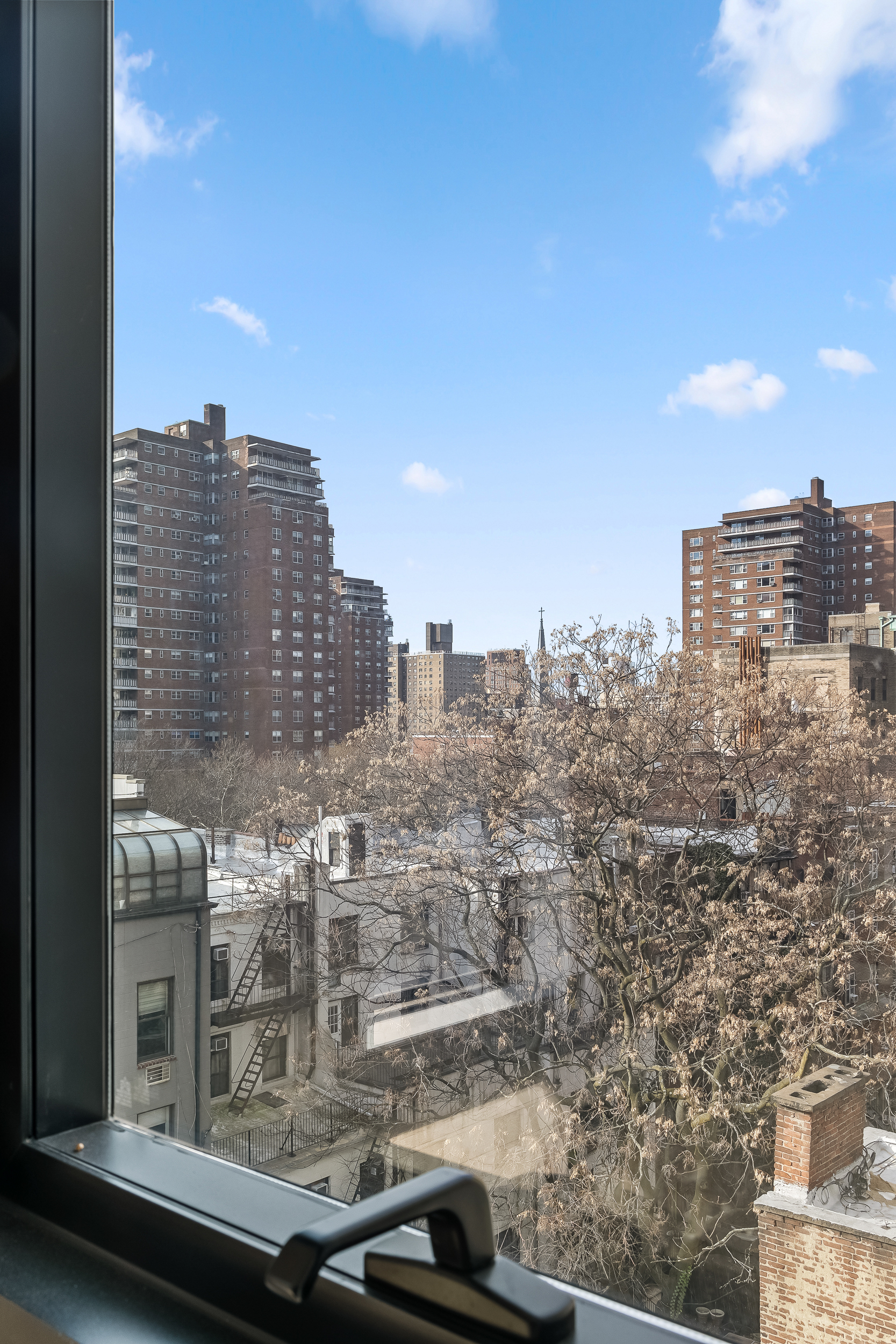 300 West 30th Street, Unit 7F Manhattan, NY 10001 - Photo 6 of 11 a view of a city