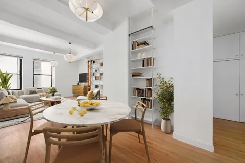 $1,265,000 | 3 Hanover Square, Unit 13C | Financial District