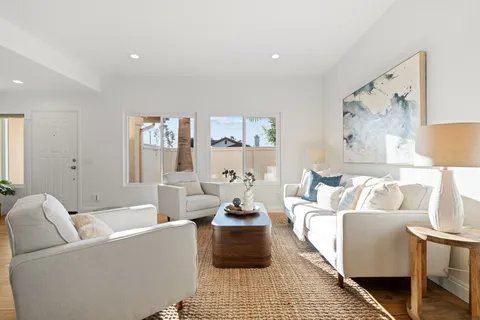 $1,448,000 | 1744 Willowspring Drive North, Encinitas, CA 92024