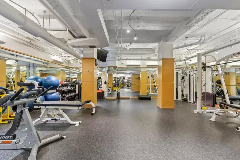 $1,649,000 | 860 5th Avenue, Unit 4M | Lenox Hill