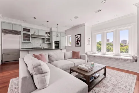 $2,350,000 | 321 Commonwealth Avenue, Unit 40, Boston, MA 02115