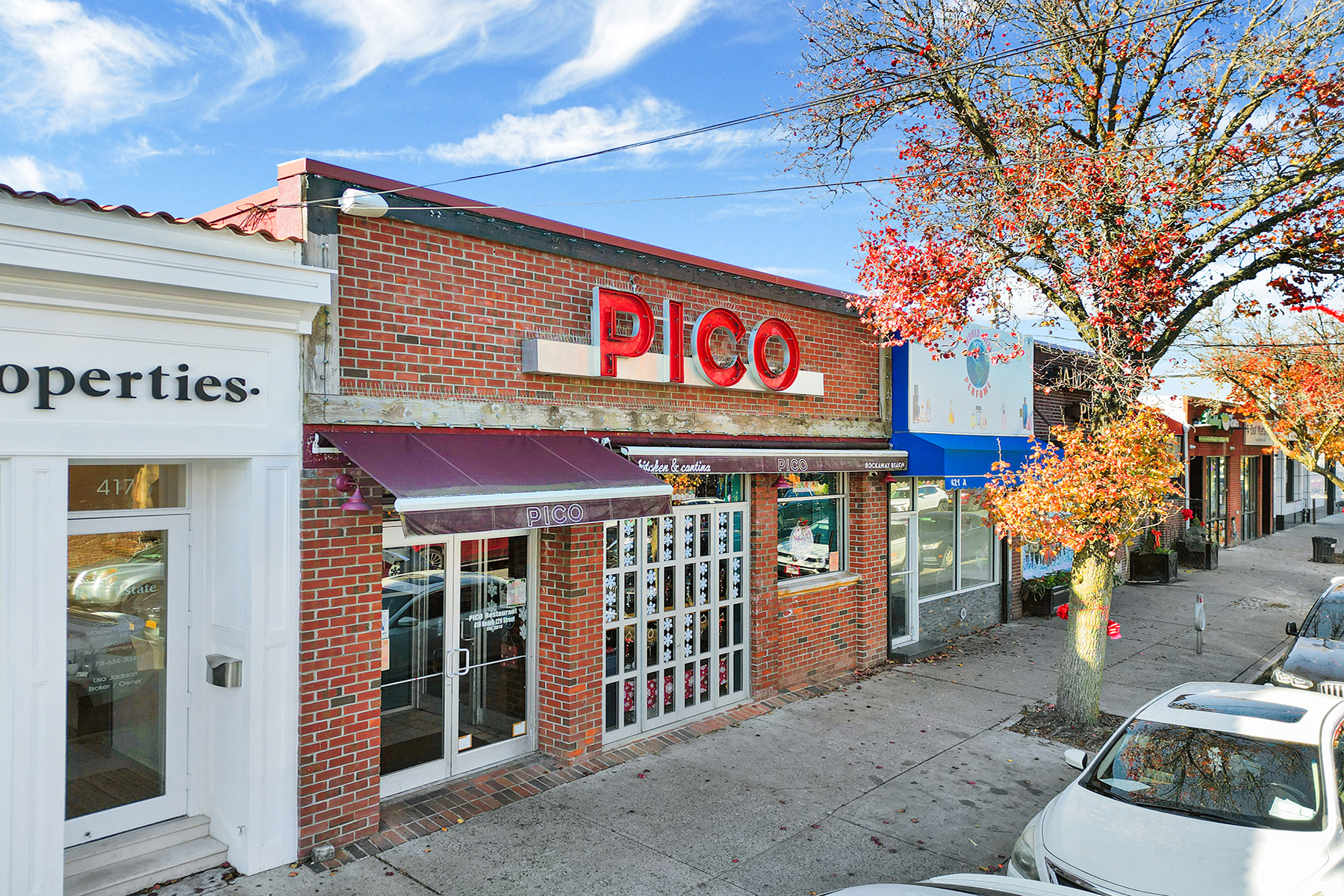 142-15 Newport Avenue Queens, NY 11694 - Photo 64 of 72 a view of a cafe with an outdoor space
