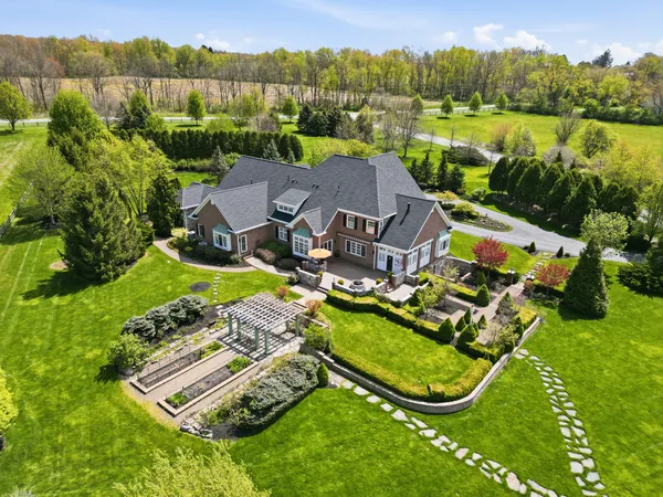 $2,250,000 | 103 Destinaire Drive, New Wilmington, PA 16142