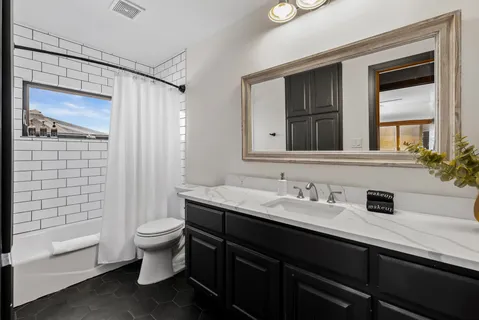 $1,375,000 | 10512 Lake Park Drive, Dripping Springs, TX 78620