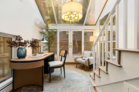 $2,995,000 | 14 East 68th Street, Unit B | Lenox Hill