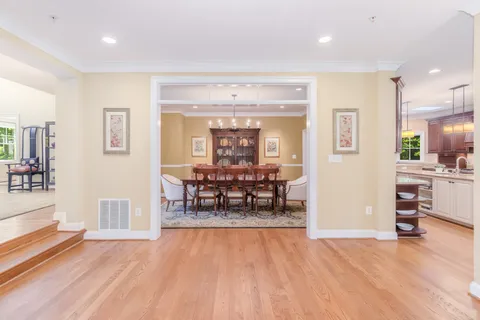 Contact Agent | 5601 Vernon Place, Bethesda, MD 20817