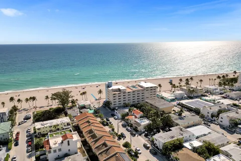$550,000 | 300 Oregon Street, Unit 503, Hollywood, FL 33019