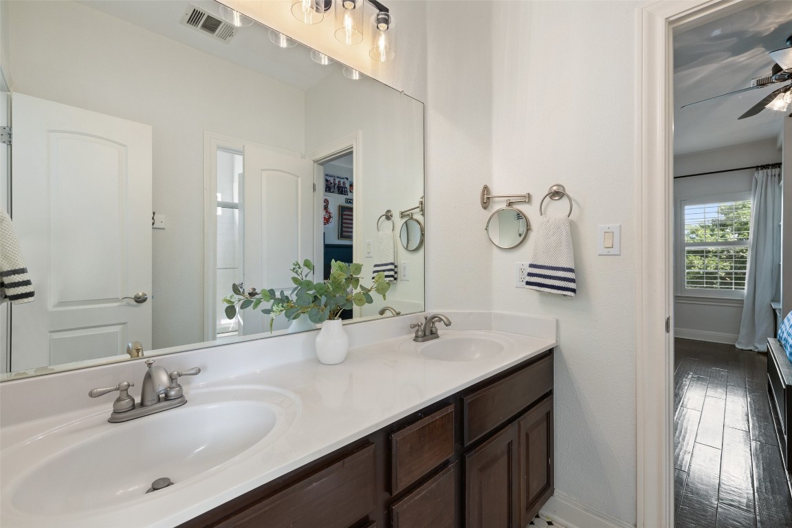 15713 Spillman Ranch Loop Austin, TX 78738 - Photo 25 of 46