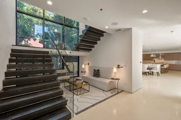$4,100,000 | Laurel Canyon Road, Los Angeles, CA 90046
